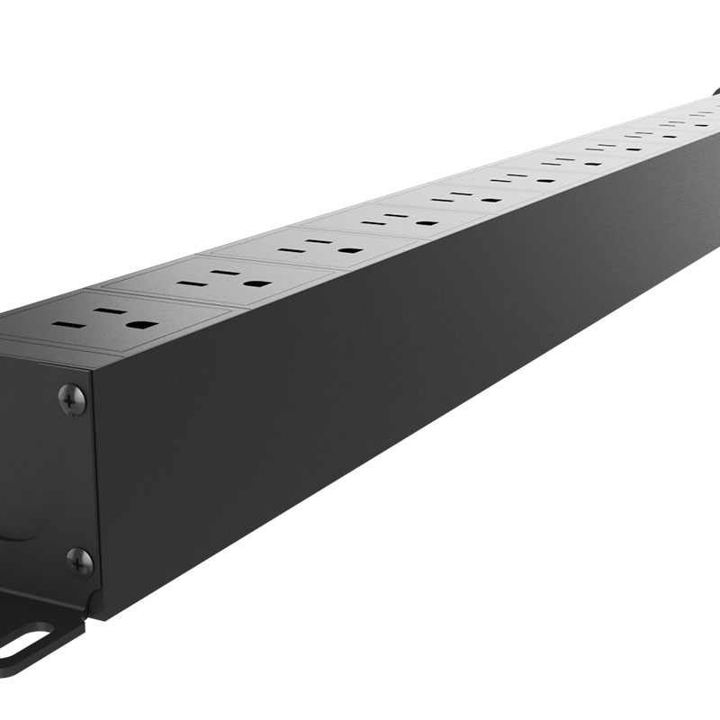 12 NEMA outlets rack mount power strip
