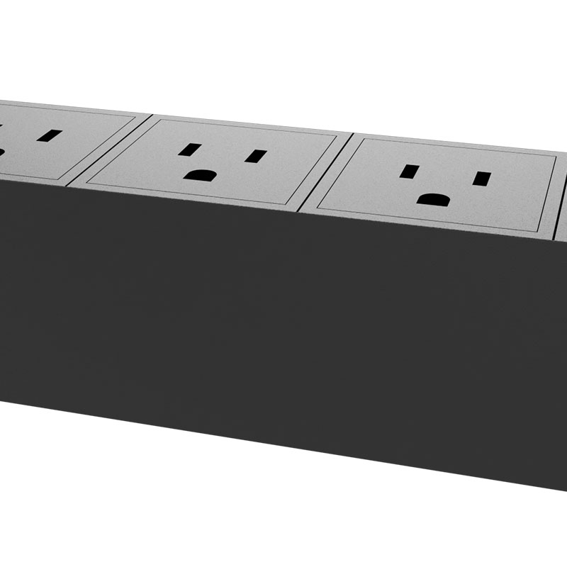 12 NEMA outlets rack mount power strip