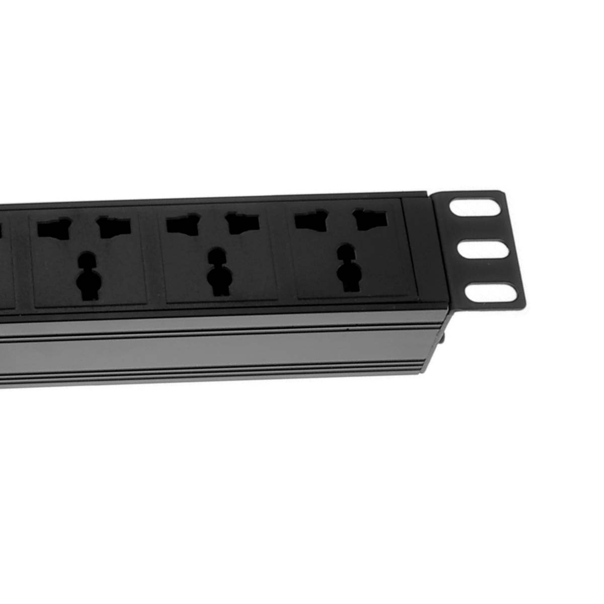 PDU 8 Universal Outlet Horizontal